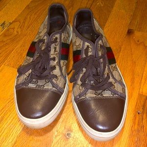 Women’s Gucci sneakers